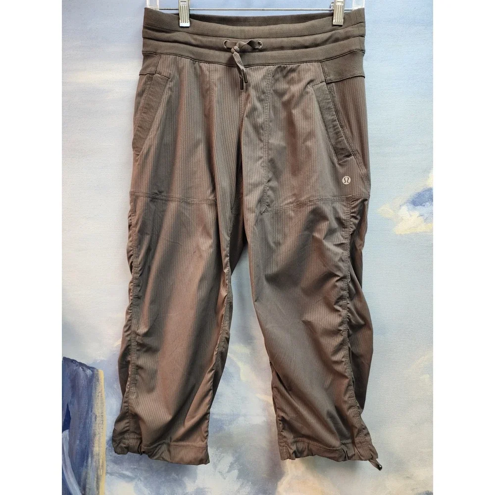 Lululemon Women's 4 Studio Crop Athletic Pants Gray W6601S 20